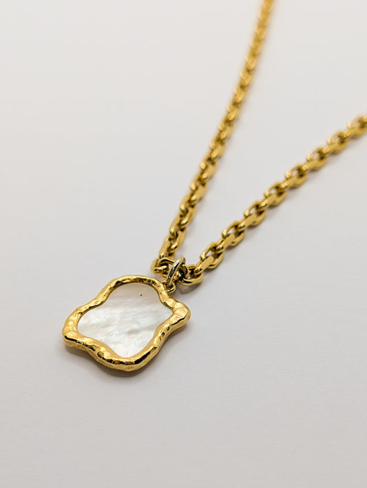 gold as jewelry
gold in jewelry
gold jewelry
gold jewelry
golden jewelry
