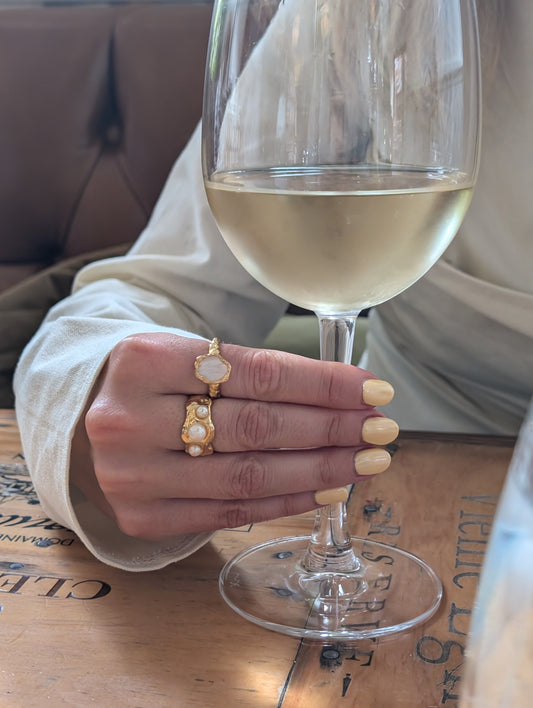 gold as jewelry
gold in jewelry
gold jewelry
gold jewelry
golden jewelry