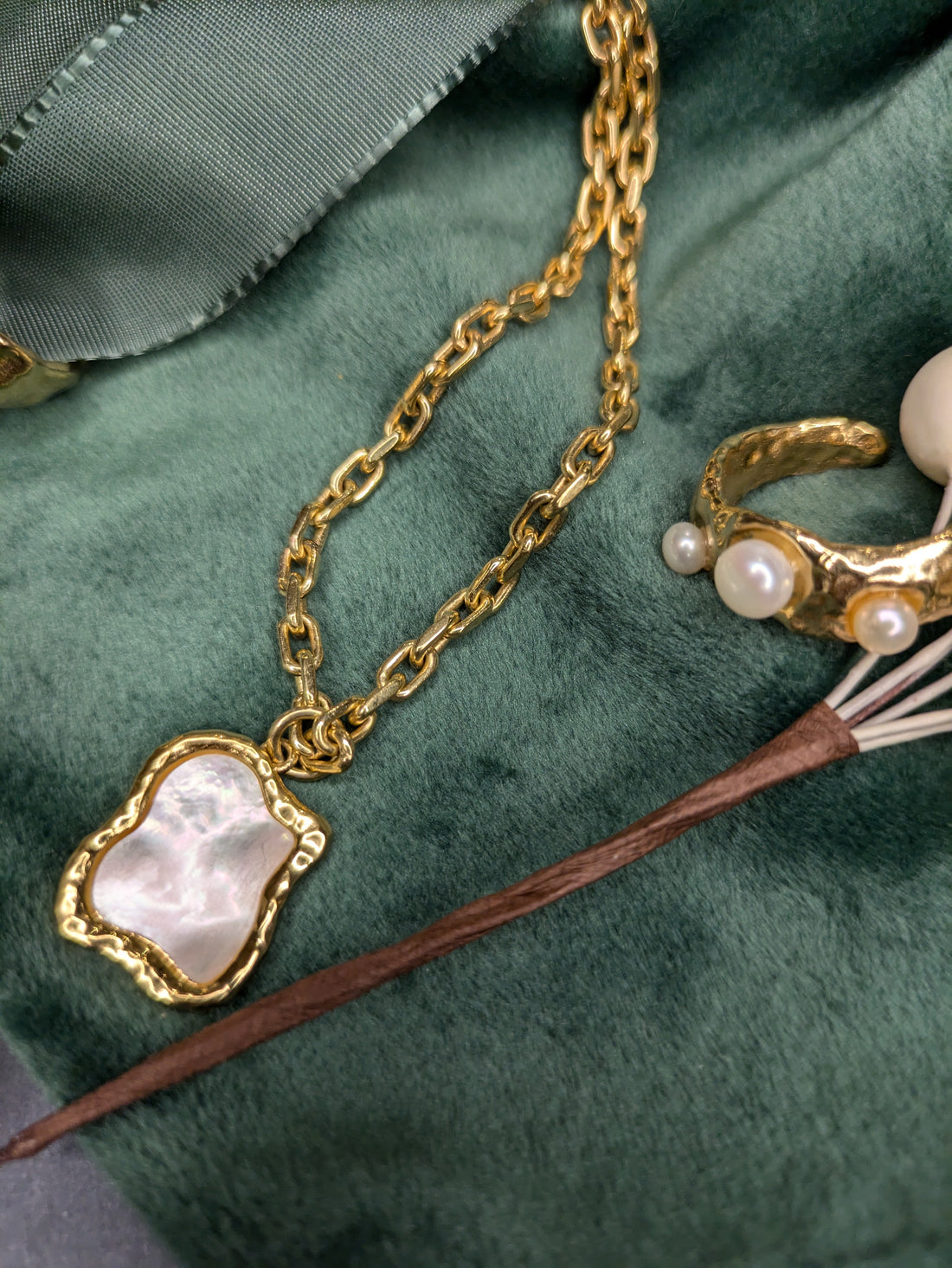 The Sustainable Christmas Gift Guide: What to Choose When You're Not Sure