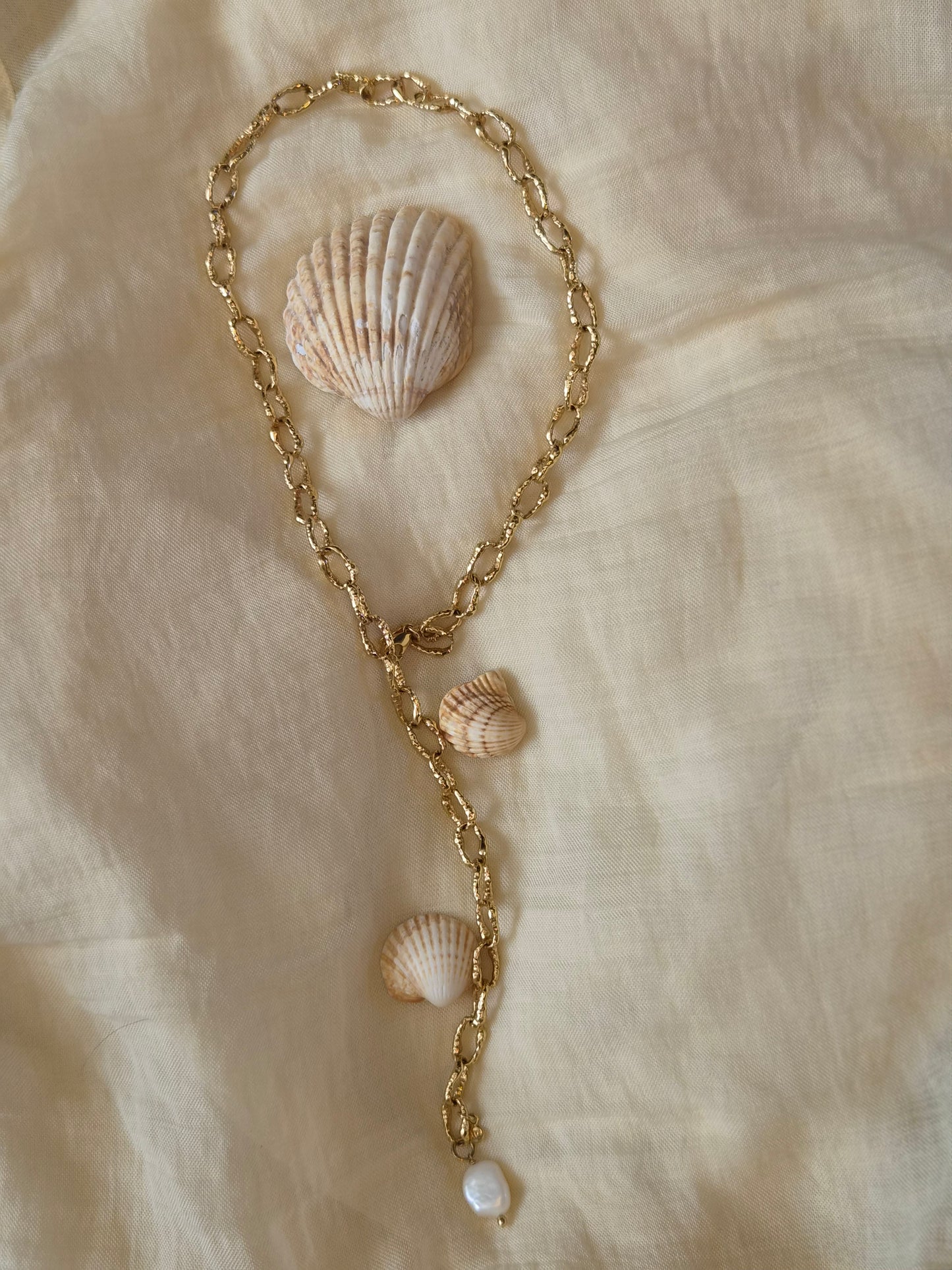 Gold Sandy Textured Chunky Chain Pearl Pendant Lariat Necklace